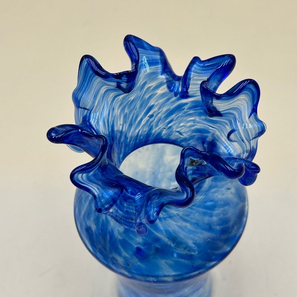 Cobalt blue art glass ruffle edge, crackle vase, USA, fourth July, patriotic - Picture 3 of 9